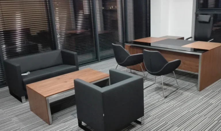 realizacja Mori Place nowoczesne wnętrza biurowe ergonomia w pracy wyposażenie biura Lubfarm SA projekt wnętrz gabinety dyrektorskie przestrzenie biurowe strefy wspólne zaplecze socjalne foto 7
