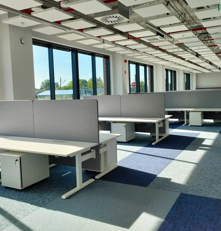 realizacja Mori Place nowoczesne wnętrza biurowe ergonomia w pracy wyposażenie biura Align Technology projekt wnętrz wyposażenie nowoczesnej powierzchni biurowej open space sala konferencyjna foto 1
